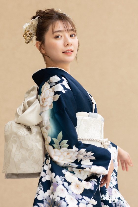 【振袖】紺色 品番：AI-07