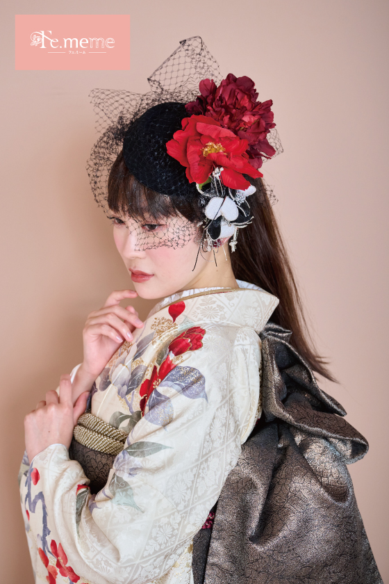 【ブランド振袖】Fe.meme 白/グレー色 品番：Fe-5712