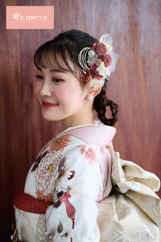 【ブランド振袖】Fe.meme 白/ピンク色 品番：Fe-5713